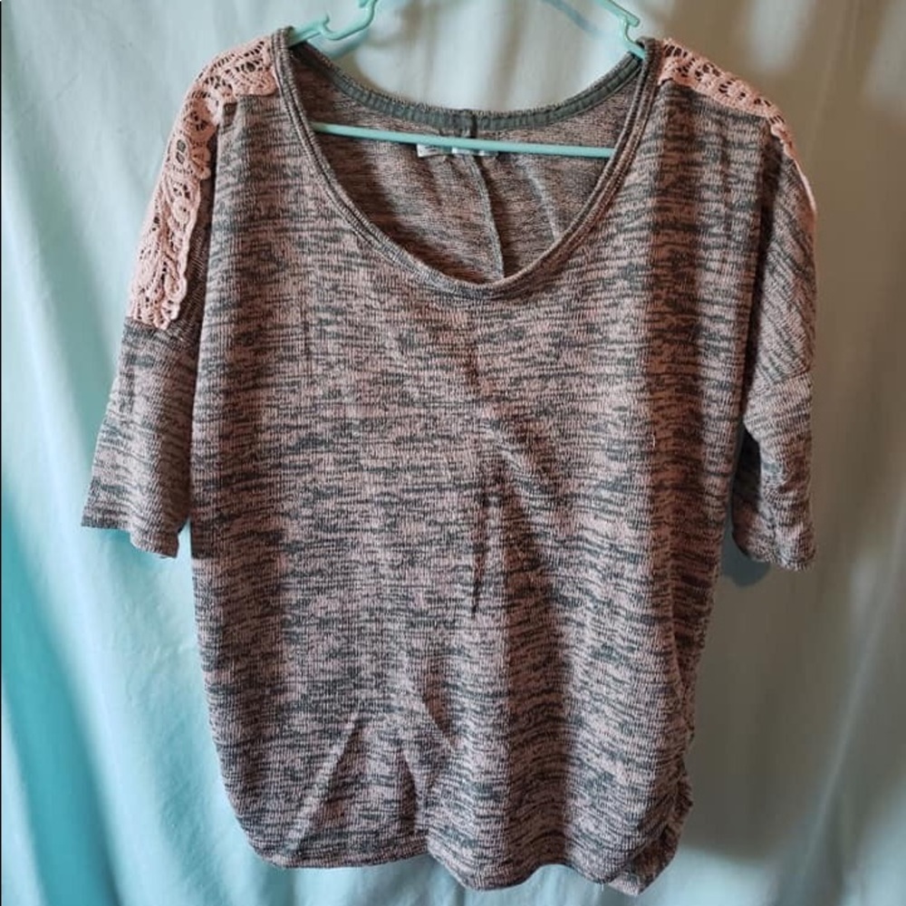 3/4 length sleeve lightweight shirt.